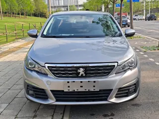 Peugeot 308 2019 купить из Китая, цена 1 015 000 ₽ — Suifenhe Auto