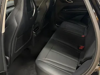 Hongqi HS3 2024 купить из Китая, цена 2 642 000 ₽ — Suifenhe Auto