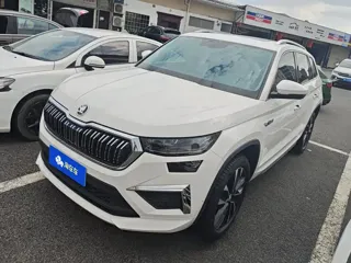 Skoda Kodiaq 2024 купить из Китая, цена 3 084 000 ₽ — Suifenhe Auto