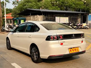 Peugeot 308 2019 купить из Китая, цена 1 028 000 ₽ — Suifenhe Auto