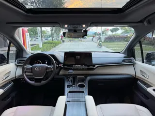 Toyota SIENNA 2025 купить из Китая, цена 7 883 000 ₽ — Suifenhe Auto
