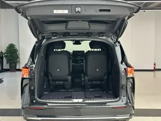 Toyota SIENNA 2026 купить из Китая, цена 8 846 000 ₽ — Suifenhe Auto
