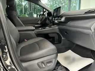 Toyota SIENNA 2026 купить из Китая, цена 8 846 000 ₽ — Suifenhe Auto