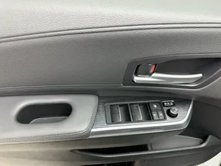 Toyota SIENNA 2025 купить из Китая, цена 8 749 000 ₽ — Suifenhe Auto