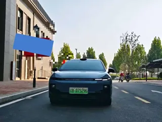 Leapmotor B01 2025 купить из Китая, цена 2 923 000 ₽ — Suifenhe Auto