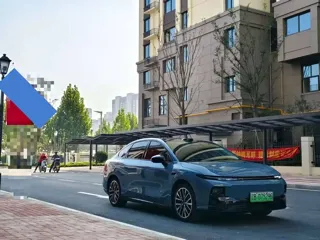Leapmotor B01 2025 купить из Китая, цена 2 923 000 ₽ — Suifenhe Auto