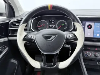 Volkswagen Jetta 2025 купить из Китая, цена 1 595 000 ₽ — Suifenhe Auto