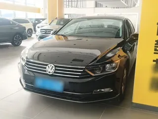 Volkswagen Magotan 2018 купить из Китая, цена 1 487 000 ₽ — Suifenhe Auto