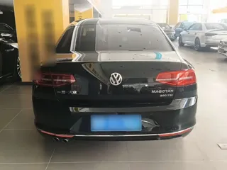 Volkswagen Magotan 2018 купить из Китая, цена 1 487 000 ₽ — Suifenhe Auto