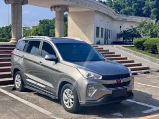 Wuling Hongguang S3 2018 купить из Китая, цена 1 101 000 ₽ — Suifenhe Auto