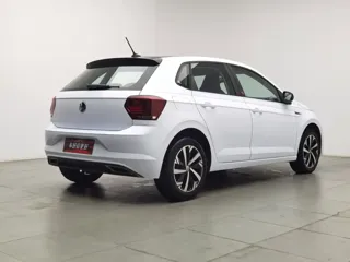 Volkswagen Polo 2020 купить из Китая, цена 1 300 000 ₽ — Suifenhe Auto
