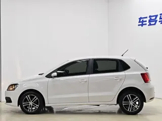 Volkswagen Polo 2019 купить из Китая, цена 1 274 000 ₽ — Suifenhe Auto