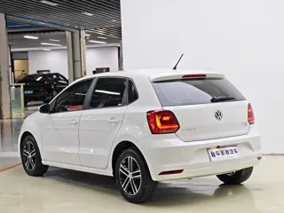Volkswagen Polo 2019 купить из Китая, цена 1 274 000 ₽ — Suifenhe Auto