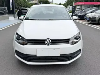 Volkswagen Polo 2018 купить из Китая, цена 1 274 000 ₽ — Suifenhe Auto