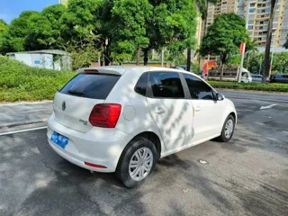 Volkswagen Polo 2018 купить из Китая, цена 1 115 000 ₽ — Suifenhe Auto