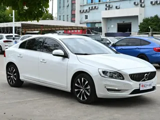 Volvo S60 2018 купить из Китая, цена 1 394 000 ₽ — Suifenhe Auto