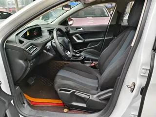 Peugeot 308 2019 купить из Китая, цена 1 106 000 ₽ — Suifenhe Auto