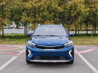 Kia Stonic 2019 купить из Китая, цена 1 211 000 ₽ — Suifenhe Auto
