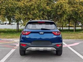 Kia Stonic 2019 купить из Китая, цена 1 211 000 ₽ — Suifenhe Auto