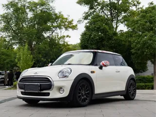 MINI Cooper 2019 купить из Китая, цена 1 646 000 ₽ — Suifenhe Auto