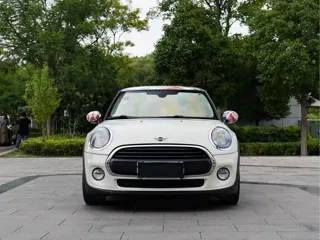 MINI Cooper 2019 купить из Китая, цена 1 646 000 ₽ — Suifenhe Auto