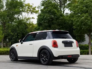 MINI Cooper 2019 купить из Китая, цена 1 646 000 ₽ — Suifenhe Auto