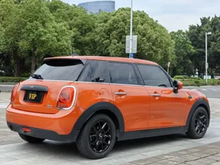 MINI Cooper 2018 купить из Китая, цена 1 633 000 ₽ — Suifenhe Auto