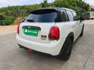 MINI Cooper 2019 купить из Китая, цена 1 617 000 ₽ — Suifenhe Auto