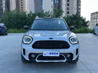 MINI COUNTRYMAN 2022 купить из Китая, цена 3 034 000 ₽ — Suifenhe Auto