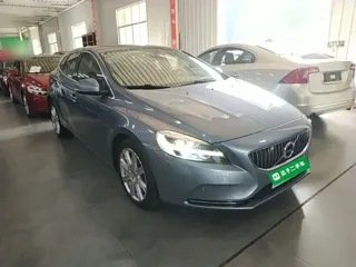 Volvo V40 2019 купить из Китая, цена 1 596 000 ₽ — Suifenhe Auto