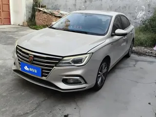 Roewe i5 2019 купить из Китая, цена 990 000 ₽ — Suifenhe Auto