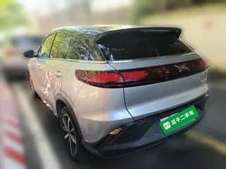 Xpeng G3 2019 купить из Китая, цена 2 729 000 ₽ — Suifenhe Auto