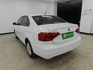 Volkswagen Jetta 2018 купить из Китая, цена 1 070 000 ₽ — Suifenhe Auto