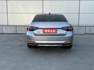 Skoda Superb 2023 купить из Китая, цена 2 342 000 ₽ — Suifenhe Auto