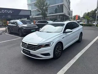 Volkswagen Sagitar 2019 купить из Китая, цена 1 354 000 ₽ — Suifenhe Auto