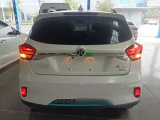 BAIC EC3 2021 купить из Китая, цена 869 000 ₽ — Suifenhe Auto