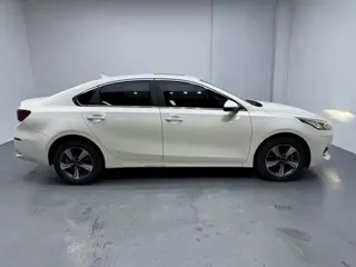 Kia K3 2020 купить из Китая, цена 1 419 000 ₽ — Suifenhe Auto
