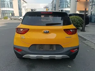 Kia Stonic 2020 купить из Китая, цена 1 204 000 ₽ — Suifenhe Auto