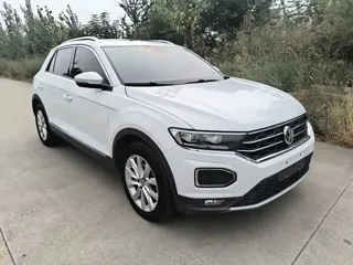 Volkswagen T-Roc 2019 купить из Китая, цена 1 406 000 ₽ — Suifenhe Auto