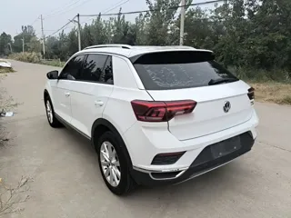 Volkswagen T-Roc 2019 купить из Китая, цена 1 406 000 ₽ — Suifenhe Auto