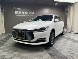 BYD Qin 2020 купить из Китая, цена 1 199 000 ₽ — Suifenhe Auto