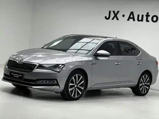 Skoda Superb 2023 купить из Китая, цена 2 394 000 ₽ — Suifenhe Auto