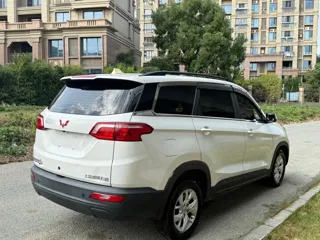 Wuling Hongguang S3 2019 купить из Китая, цена 1 151 000 ₽ — Suifenhe Auto