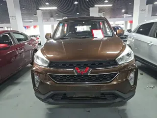 Wuling Hongguang S3 2020 купить из Китая, цена 1 131 000 ₽ — Suifenhe Auto