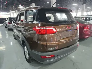 Wuling Hongguang S3 2020 купить из Китая, цена 1 131 000 ₽ — Suifenhe Auto