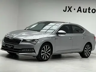 Skoda Superb 2023 купить из Китая, цена 2 355 000 ₽ — Suifenhe Auto