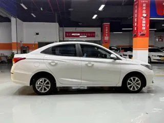 Changan Yuexiang 2020 купить из Китая, цена 1 028 000 ₽ — Suifenhe Auto