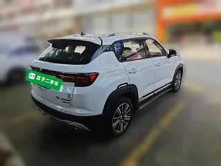 Changan CS35 Plus 2020 купить из Китая, цена 1 172 000 ₽ — Suifenhe Auto