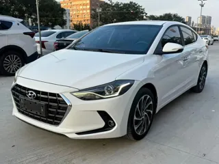 Hyundai Elantra 2019 купить из Китая, цена 1 234 000 ₽ — Suifenhe Auto