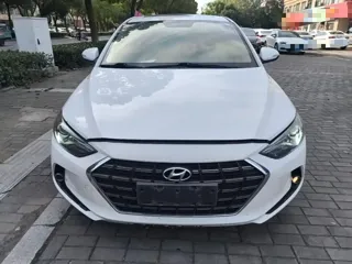 Hyundai Elantra 2019 купить из Китая, цена 1 293 000 ₽ — Suifenhe Auto